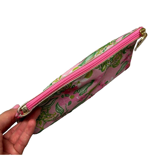 NWOT Lilly Pulitzer X Estee Lauder Pink Jungle Cat Print Canvas Makeup Bag - Picture 9 of 10